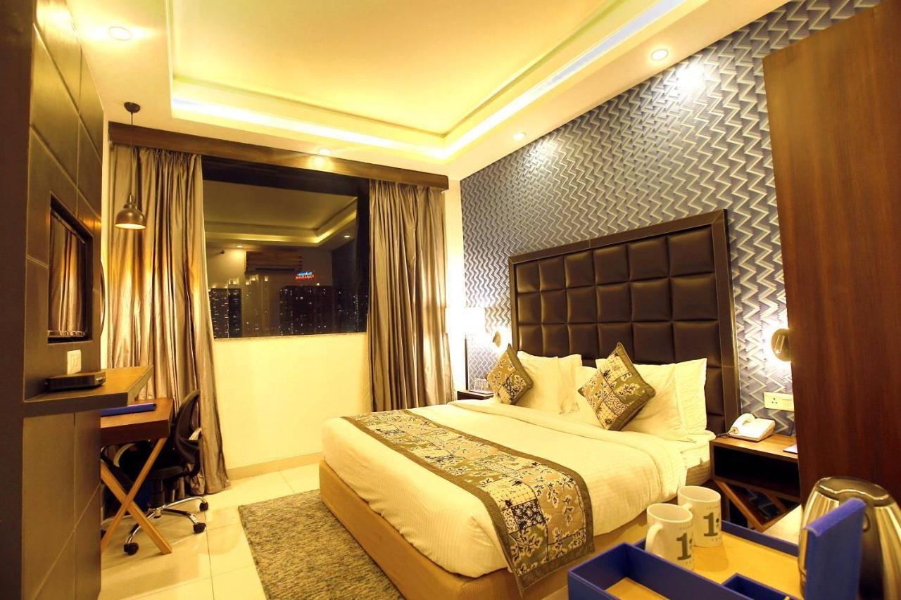 The Fern Residency Noida Hotel Exterior foto