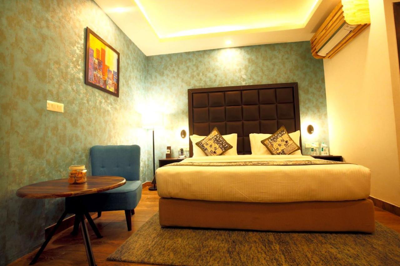 The Fern Residency Noida Hotel Exterior foto