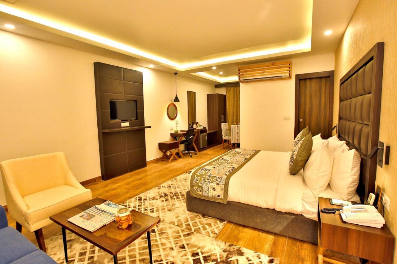 The Fern Residency Noida Hotel Exterior foto